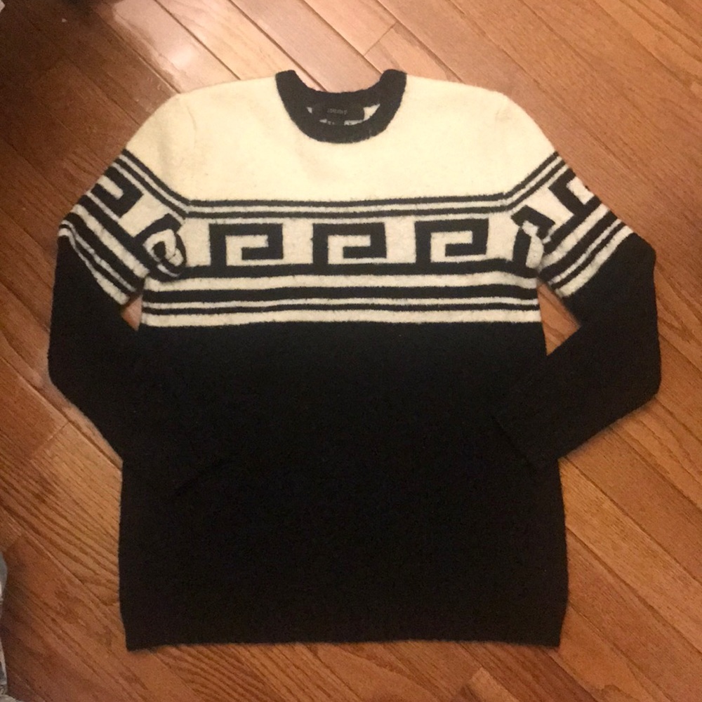 F21 Geometric Sweater